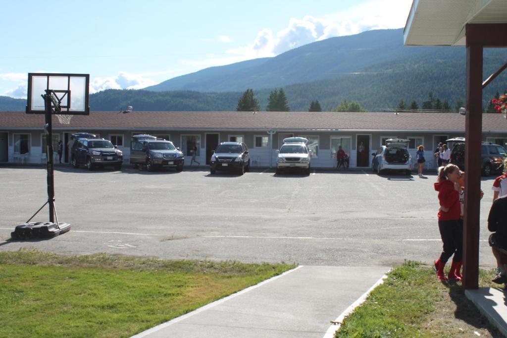 Paradise Motel Sicamous Exterior foto